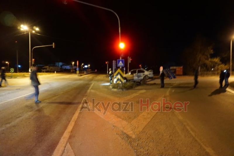 Ambulans Otomobil ile çarpıştı