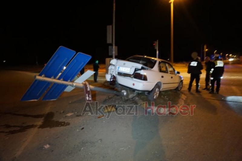 Ambulans Otomobil ile çarpıştı