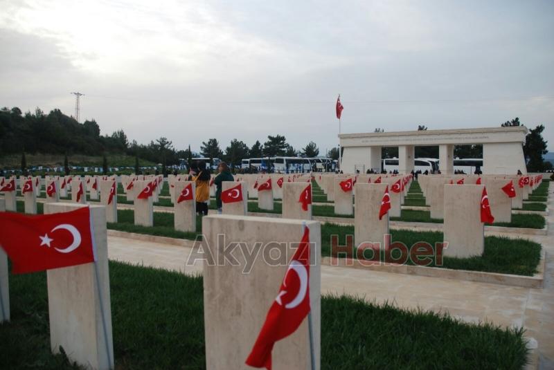 ANADOLU GENÇLİK DERNEĞİ AKYAZI İLÇE TEMSİLCİLİĞİ ÇANAKKALE GEZİSİ DÜZENLEDİ