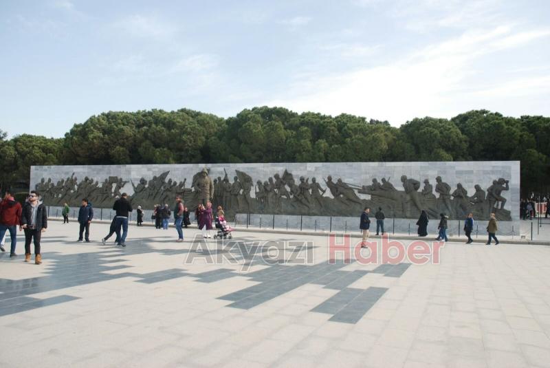 ANADOLU GENÇLİK DERNEĞİ AKYAZI İLÇE TEMSİLCİLİĞİ ÇANAKKALE GEZİSİ DÜZENLEDİ