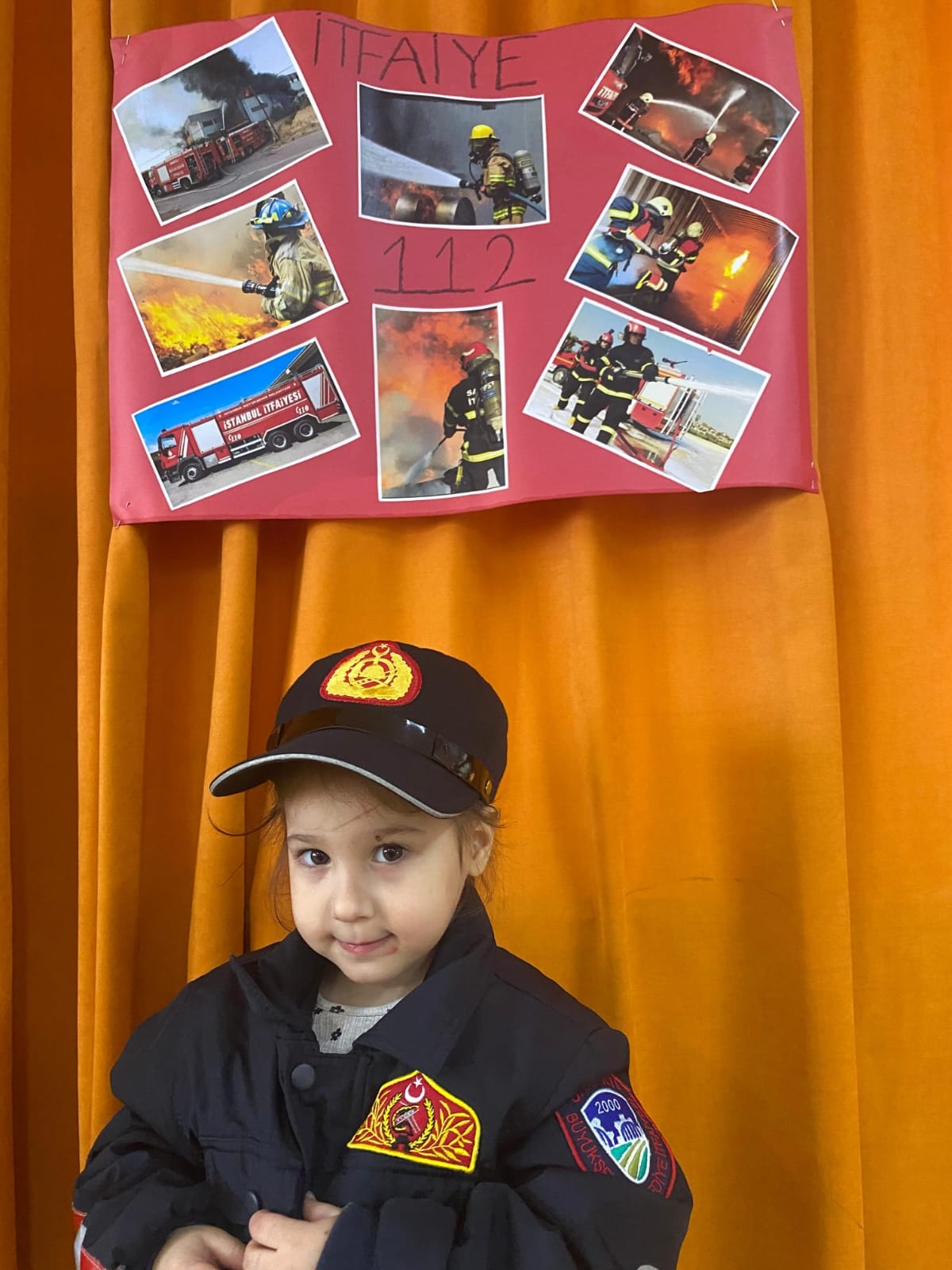 Anaokulu öğrencileri itfaiyeciliği tanıdı