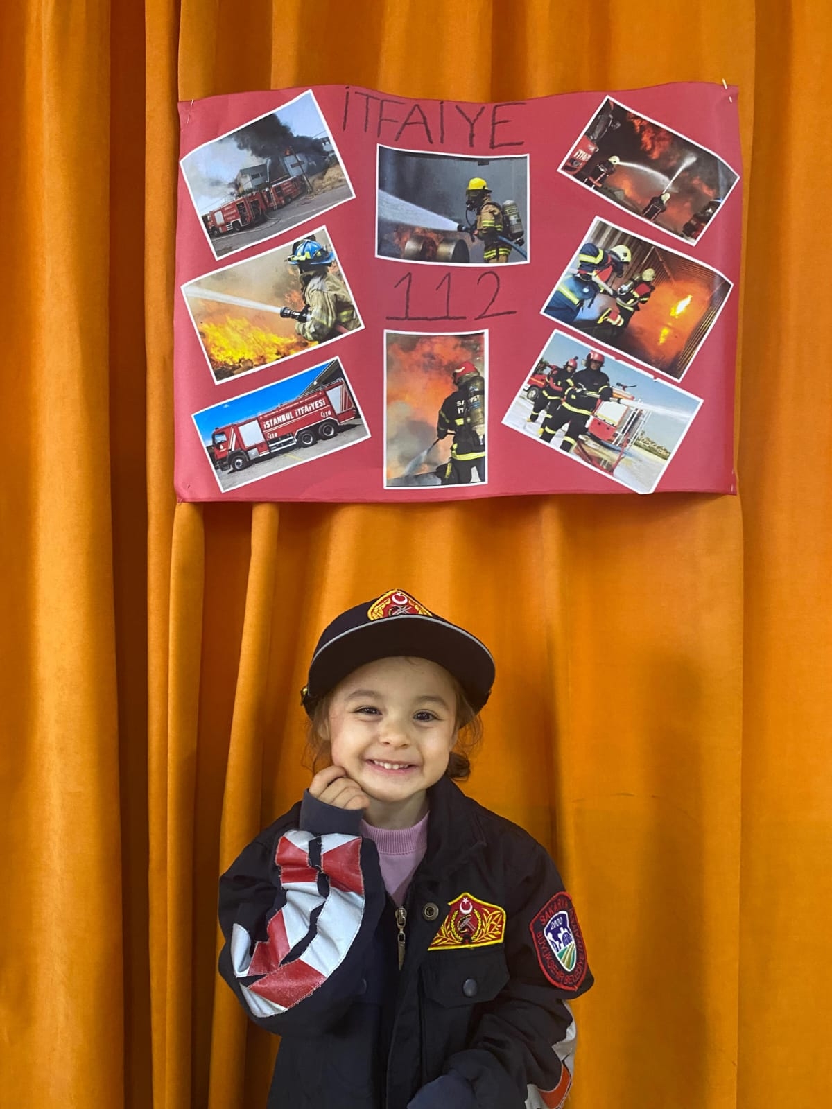 Anaokulu öğrencileri itfaiyeciliği tanıdı