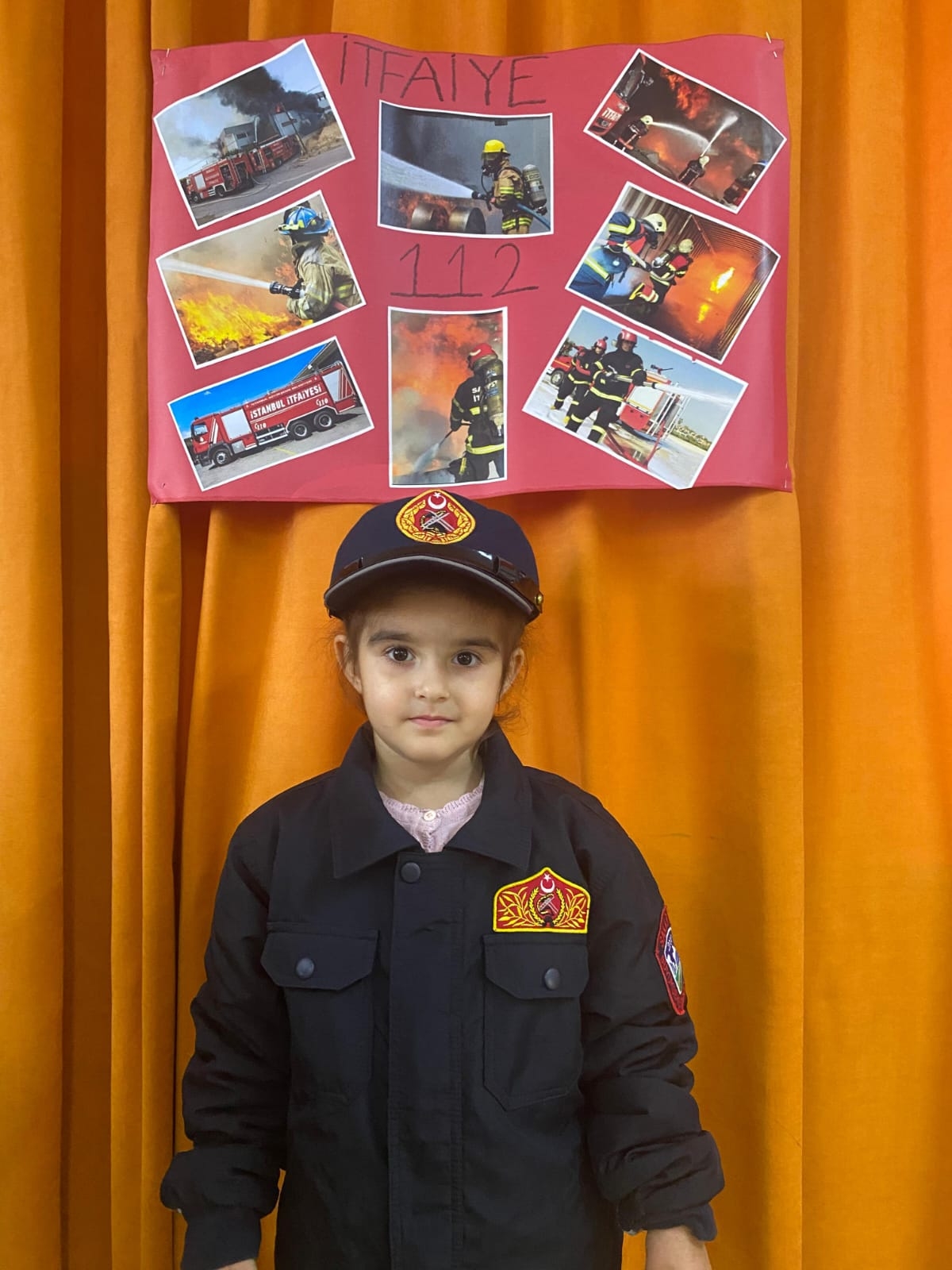 Anaokulu öğrencileri itfaiyeciliği tanıdı