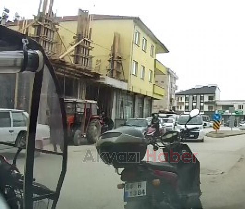 Aniden Açılan Araç Kapısı Yaralanmasına Sebep Oldu 