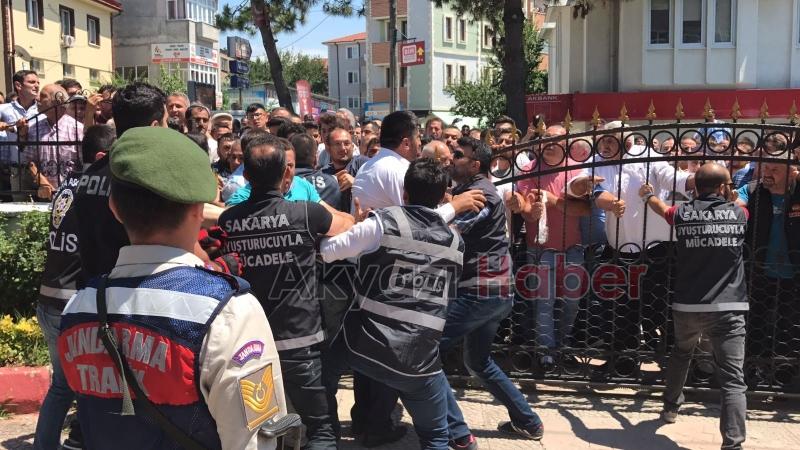 Anne ve Bebeğini Katlettiler