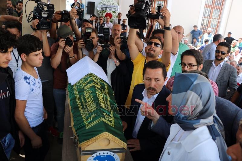 Anne ve Bebeğini Katlettiler