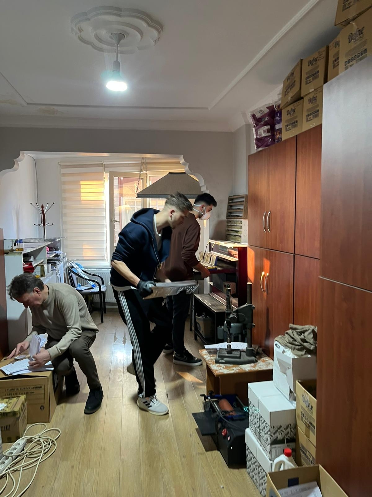 APP plaka yoğunluğu, Akyazı'da odada plaka kalmadı