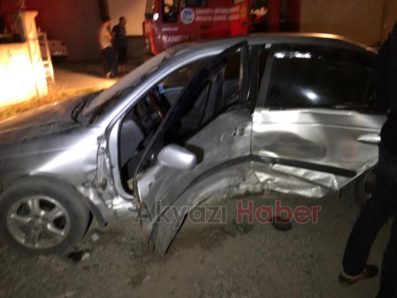 Araç içinde Sıkışan Sürücü İtfaiye Tarafından Kurtarıldı