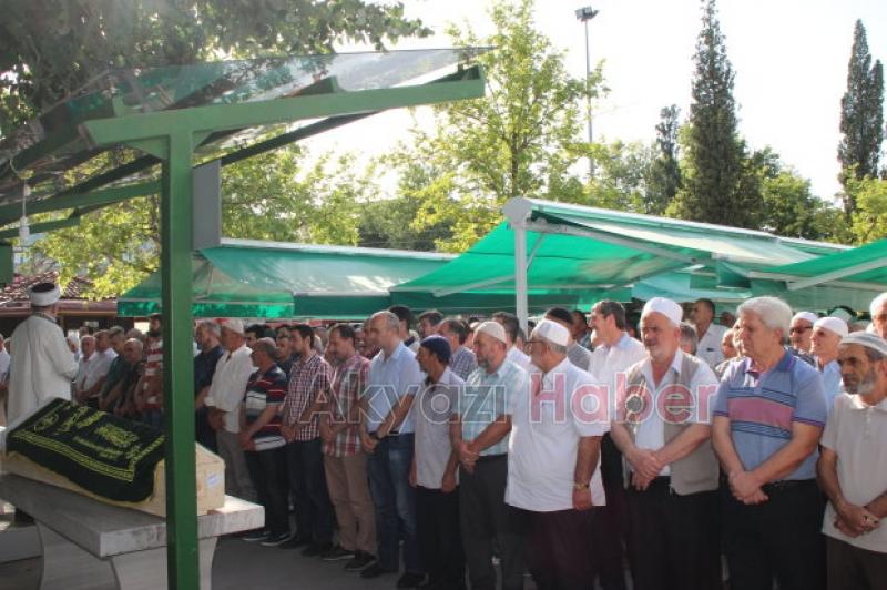 Arif Çivitoğlu Defnedildi