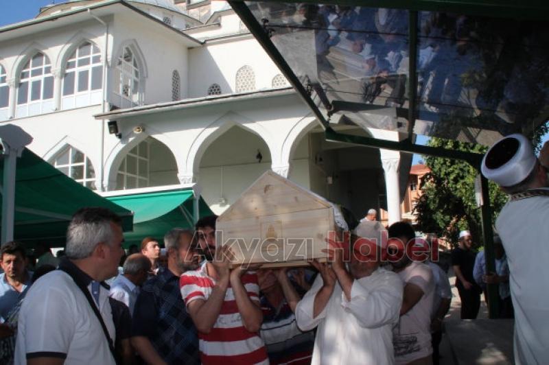 Arif Çivitoğlu Defnedildi