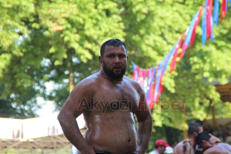  Armağan Furuncu En İyi Peşrev Çeken Güreşçi Oldu