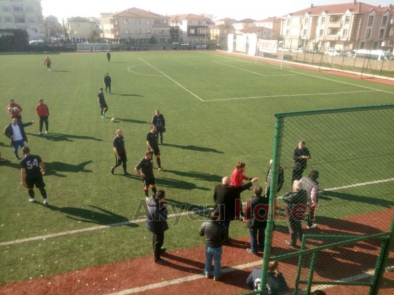 AS AKYAZI MAÇA ÇIKMIYOR 