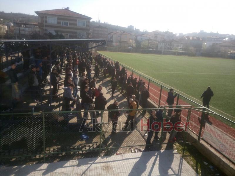 AS AKYAZI MAÇA ÇIKMIYOR 