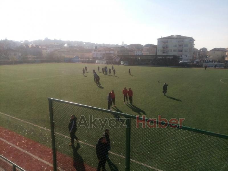 AS AKYAZI MAÇA ÇIKMIYOR 