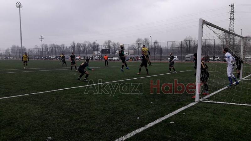 As Akyazı-Arifiye Maçında Galip Çıkmadı