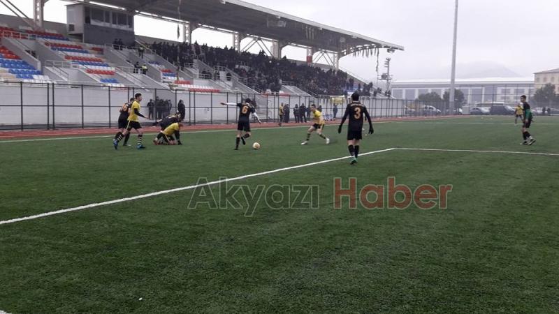 As Akyazı-Arifiye Maçında Galip Çıkmadı