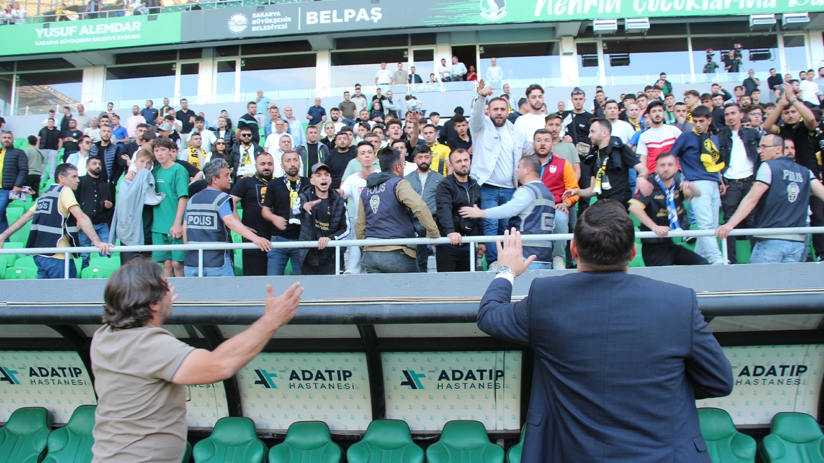 As Akyazıspor'da olağanüstü kongre kararı