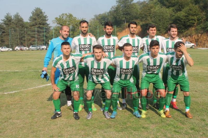 AS Akyazıspor Lige iyi başladı