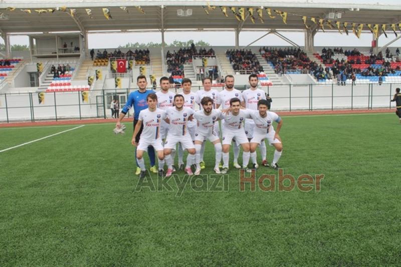AS Akyazıspor Yeni Stadında Şov Yaptı