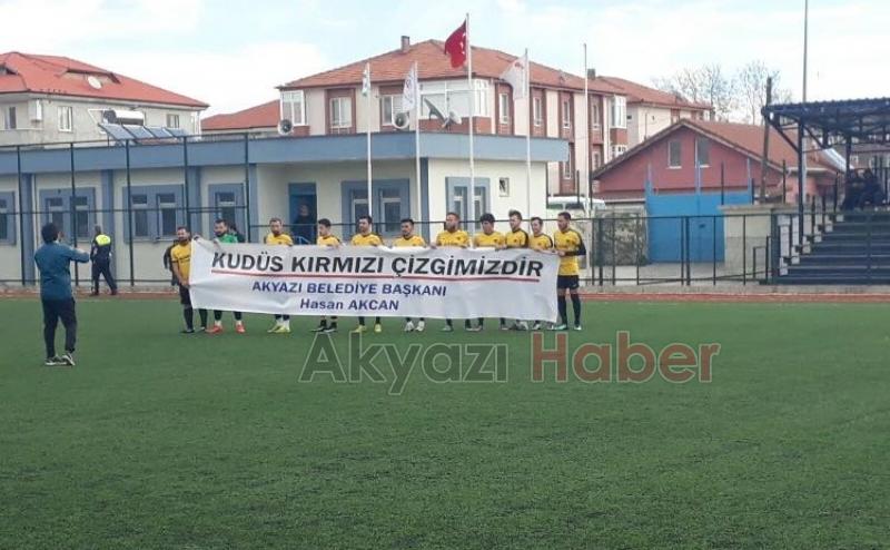 As Akyazıspor’dan Kudüs Pankartı