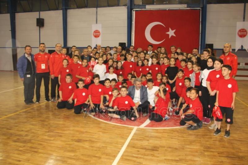 ASAŞ Kurduğu Basketbol Okulu Çocukları Destekliyor