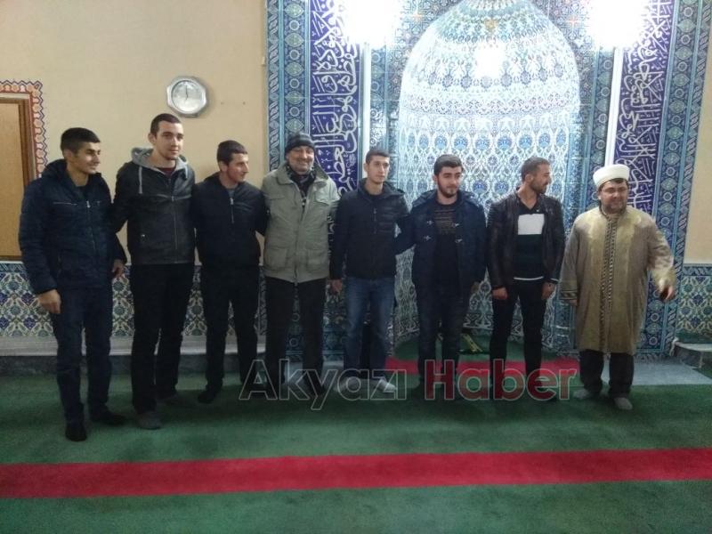   Askere Gidecek Gençler İçin Kuran Okutuldu