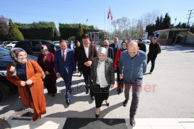 Atabekten Akyazı çıkarması  Şehit Ailesini ziyaret etti  Fabrikalarda işçilerle buluştu