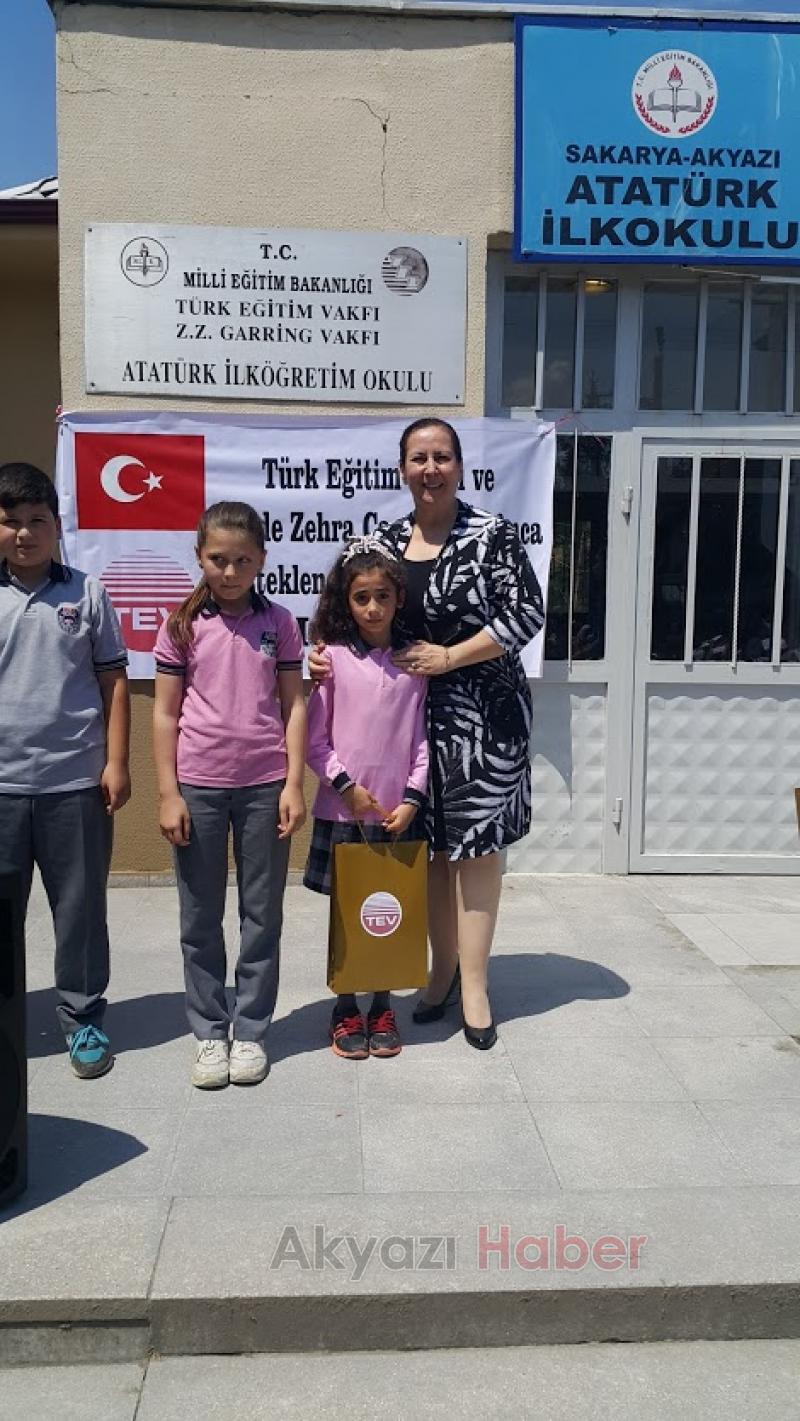 ATATÜRK ORTAOKULU KARNE DAĞITIMI TEVDEN GELEN MİSAFİRLERLE YAPILDI