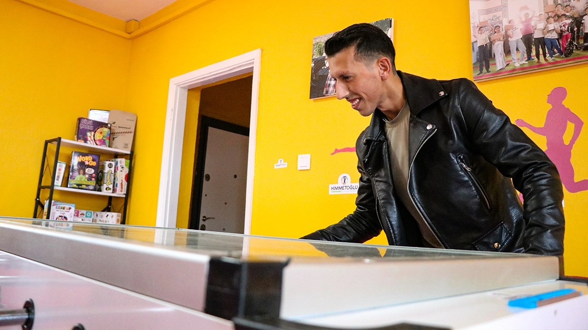 Atıl haldeki okulu, gençlik merkezine çevirdiler