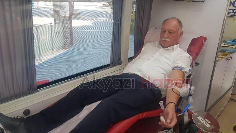 Atso Başkanı Bayraktardan Kan Bağışı