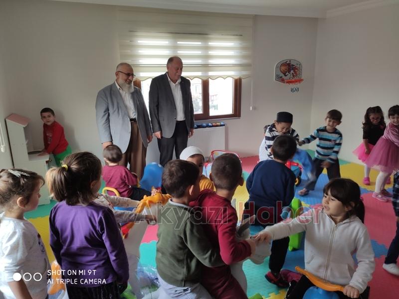 ATSO MİNİK KURAN KURSU TALEBELERİNİN YANINDA