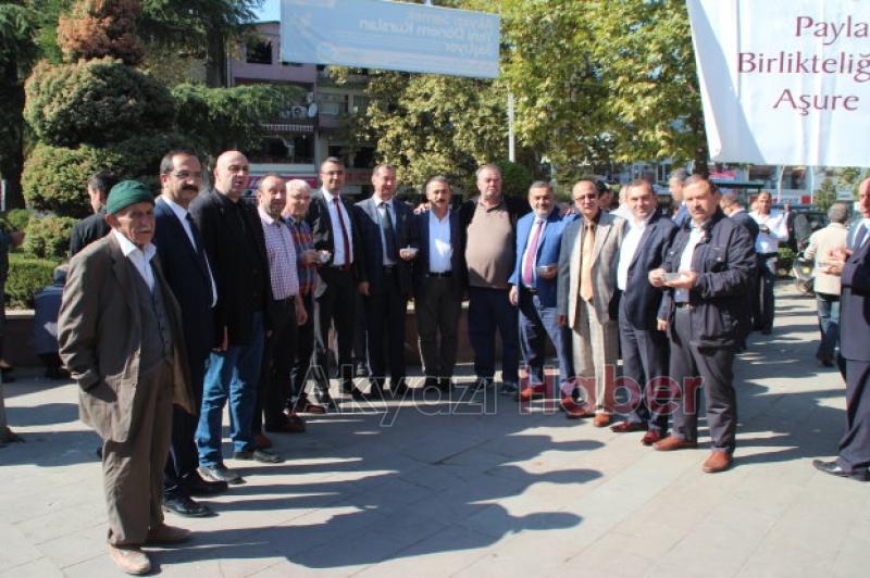 ATSO Vatandaşlara Aşure Dağıttı