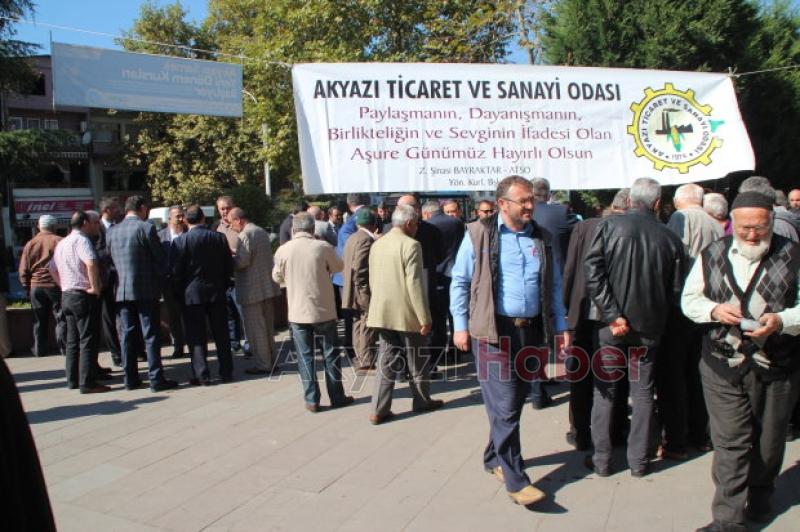 ATSO Vatandaşlara Aşure Dağıttı