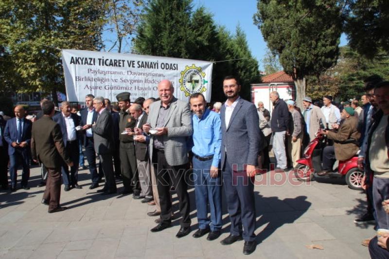 ATSO Vatandaşlara Aşure Dağıttı