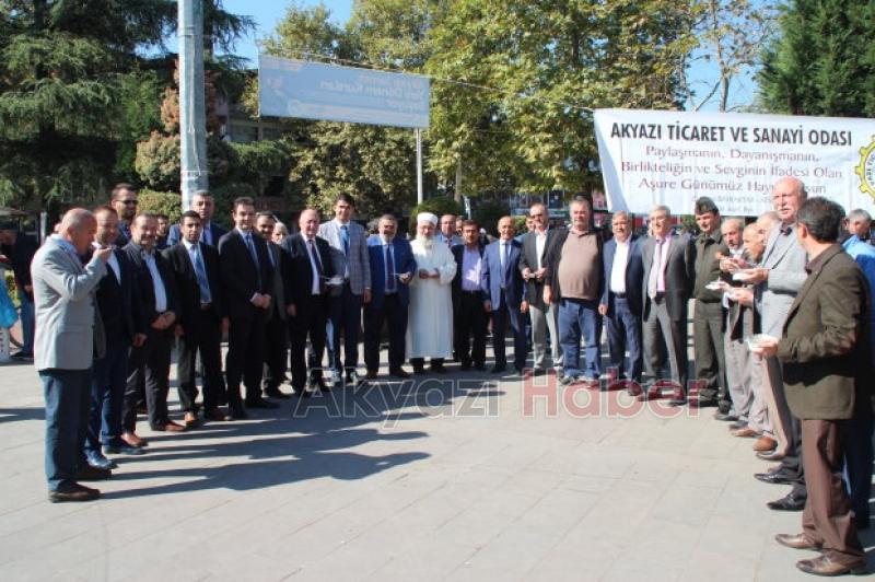 ATSO Vatandaşlara Aşure Dağıttı