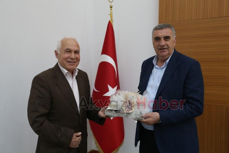 ATSO  YÖNETİMİ BAŞKAN  TOÇOĞLU’NU ZİYARET ETTİ