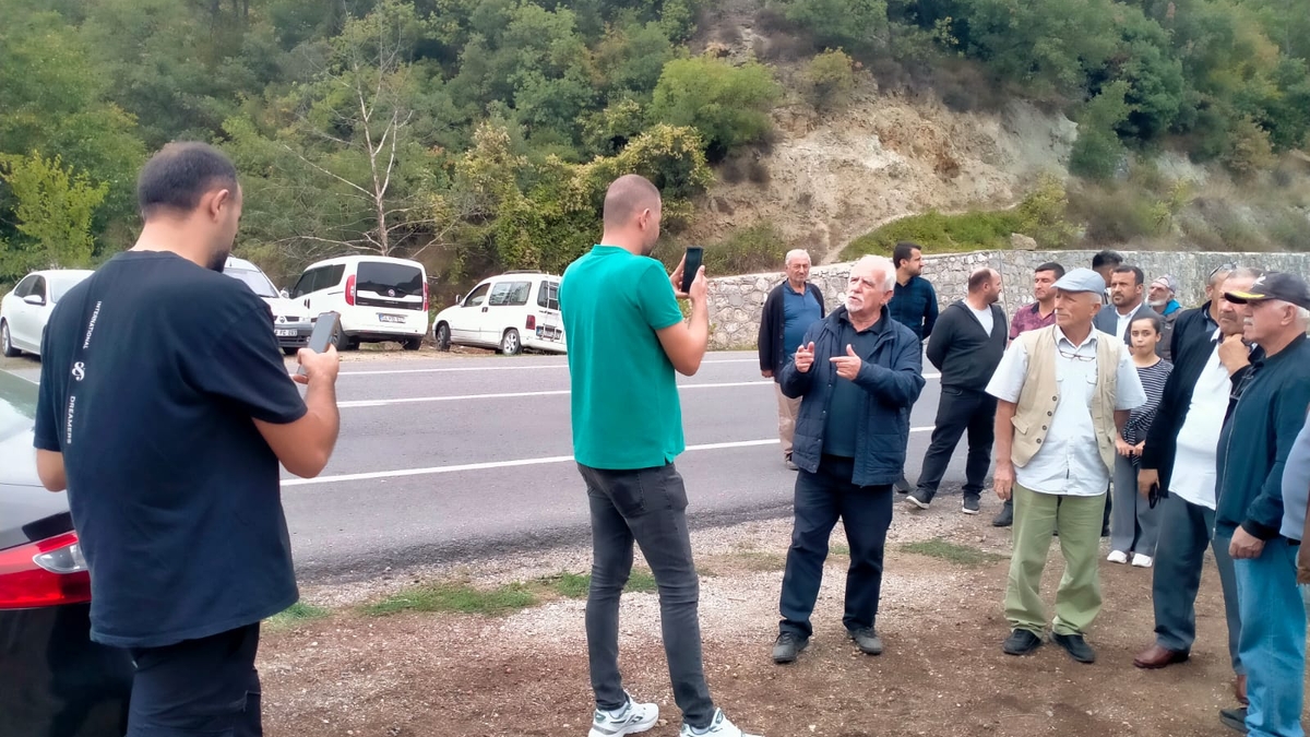 Avdallar'da vatandaş taş ocağına karşı ayakta