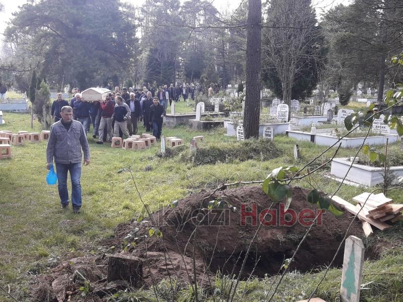 Aziz Copkayaoğlu dualarla defnedildi