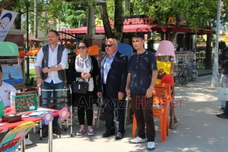 Ay Parçam Özel Rehabilitasyon Öğrencileri Resim Sergisi Düzenledi