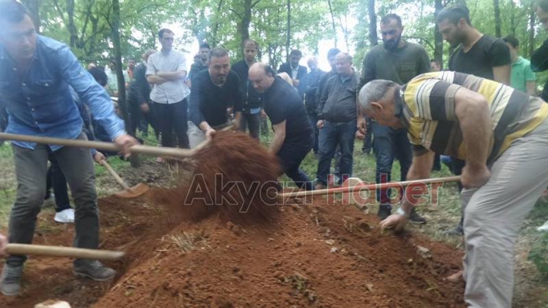 Ayhan Kandı Defnedildi