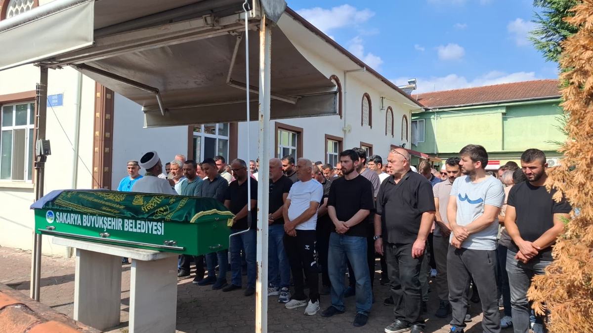 Ayşe Demiralay Yazıcı Defnedildi