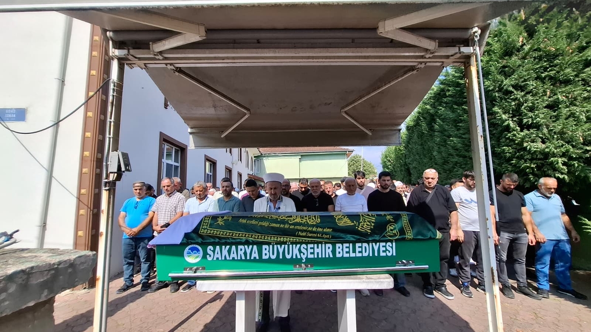 Ayşe Demiralay Yazıcı Defnedildi
