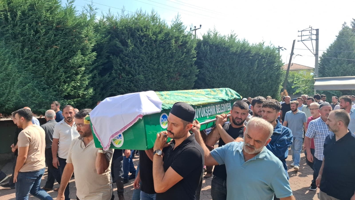 Ayşe Demiralay Yazıcı Defnedildi