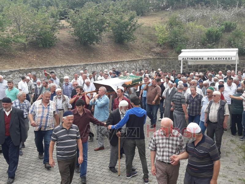 Ayşe Geldi Dualarla Defnedildi