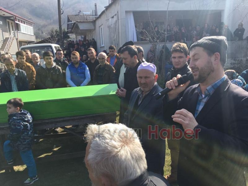 Ayşe Sağlam Defnedildi