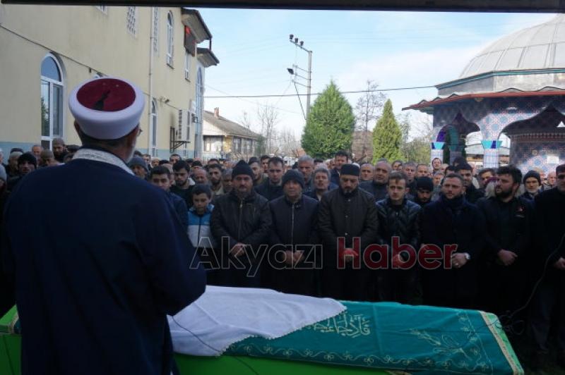 Ayşe Şenol Dualarla Defndildi