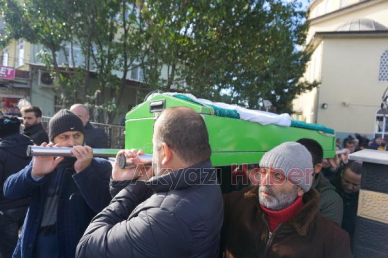 Ayşe Şenol Dualarla Defndildi