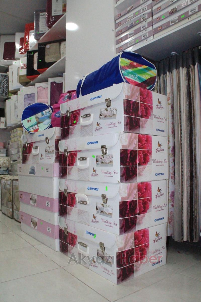 Azra Tül Perdede Bahar Fırsatı Bin TL ve üzeri alışverişlerde sürpriz hediyeler