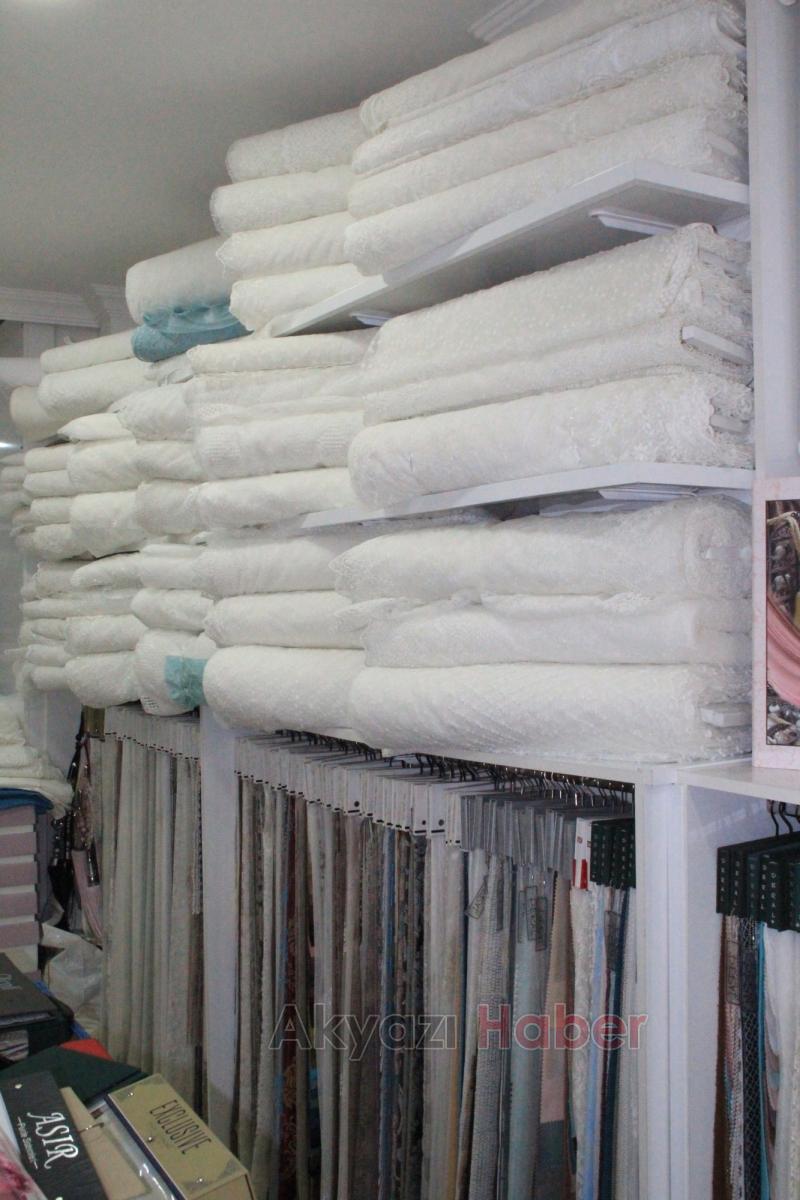 Azra Tül Perdede Bahar Fırsatı Bin TL ve üzeri alışverişlerde sürpriz hediyeler