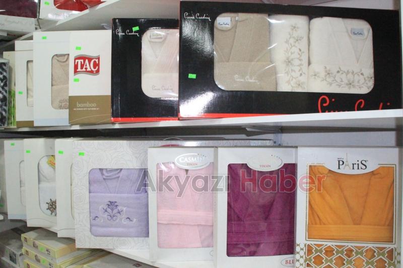 Azra Tül Perdede Bahar Fırsatı Bin TL ve üzeri alışverişlerde sürpriz hediyeler